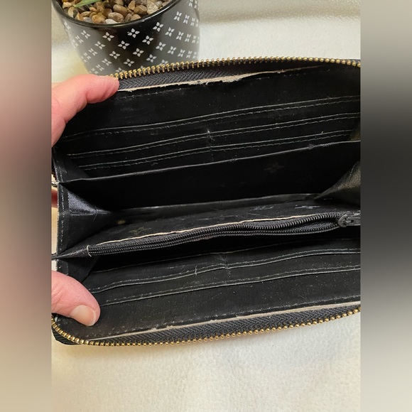Black wallet - Picture 3 of 4